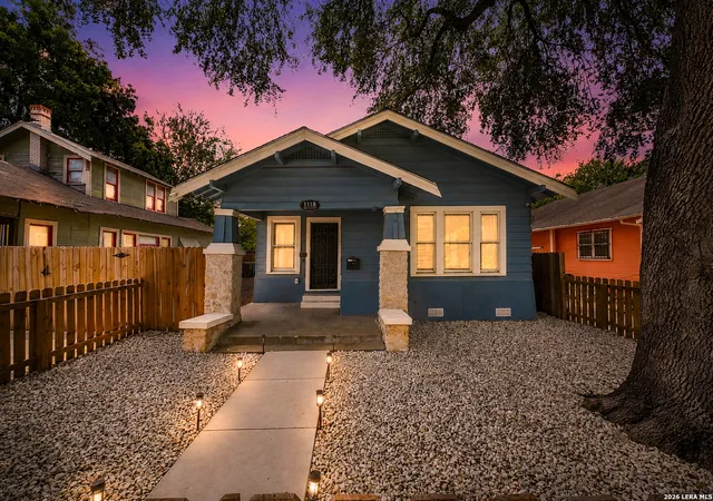 Single family home for sale at 1118 W Summit Ave, San Antonio, TX 78201 | MLS# 2006034