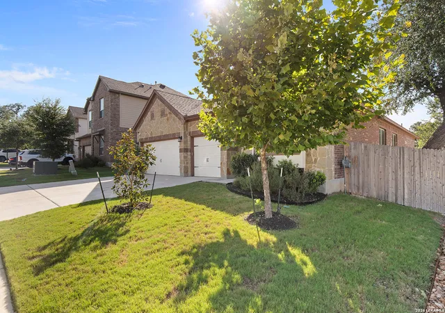 Photo 3 of Single family home for sale at 9015 Mendrin Rdg, Fair Oaks Ranch, TX 78015 | MLS# 2006035 | Listing updated on 2026-09-12