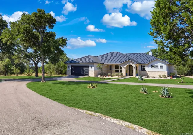 1st image of 208 River Rdg, Boerne, TX 78006 | MLS# 2006055
