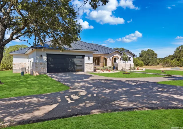 3rd image of 208 River Rdg, Boerne, TX 78006 | MLS# 2006055