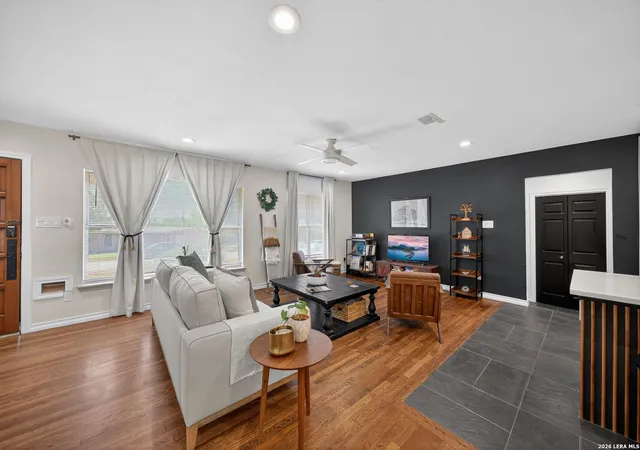 Photo 4 of Single family home for sale at 225 Harriett Dr, San Antonio, TX 78216 | MLS# 2006067 | Listing updated on 2026-09-16