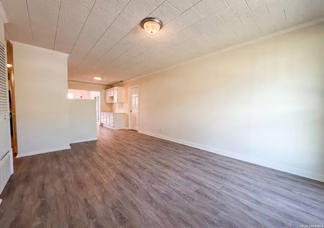 Photo 3 of Sale Pending at 7627 Glen Fls, San Antonio, TX 78239 | MLS# 2006132 | Listing updated on 2026-09-10