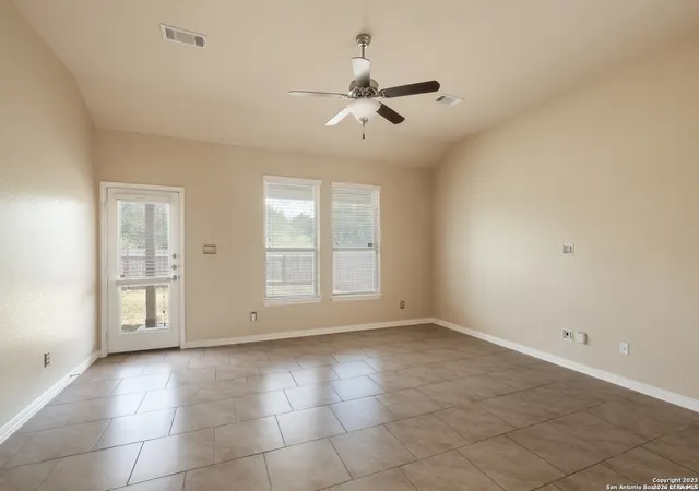 Photo 4 of Single family home for sale at 212 Campfire Way, Cibolo, TX 78108 | MLS# 2006139 | Listing updated on 2026-09-06
