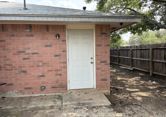 Photo 22 of Sale Pending at 2110 21St, Hondo, TX 78861 | MLS# 2006145 | Listing updated on 2026-09-21