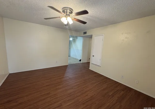 Photo 3 of Sale Pending at 2110 21St, Hondo, TX 78861 | MLS# 2006145 | Listing updated on 2026-09-21
