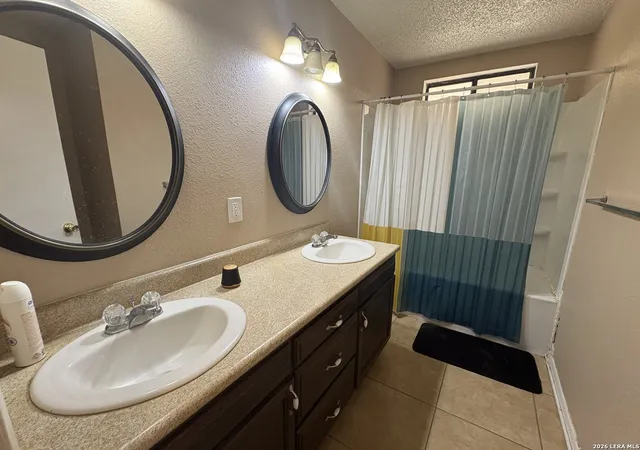 Photo 4 of Sale Pending at 2110 21St, Hondo, TX 78861 | MLS# 2006145 | Listing updated on 2026-09-21