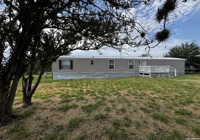 2nd image of 607 Jackson St, Pleasanton, TX 78064 | MLS# 2006159