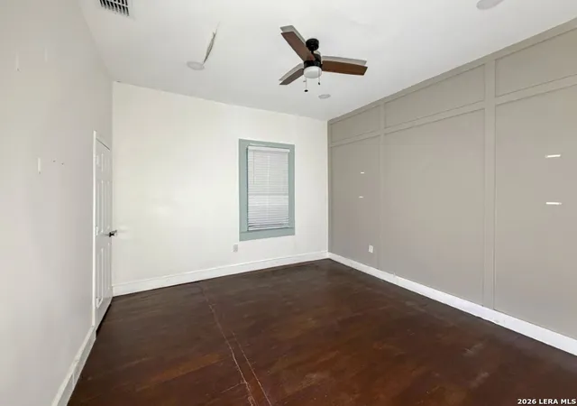 Photo 4 of Multi family home for sale at 510 E Locust St, San Antonio, TX 78212 | MLS# 2006160 | Listing updated on 2026-08-16