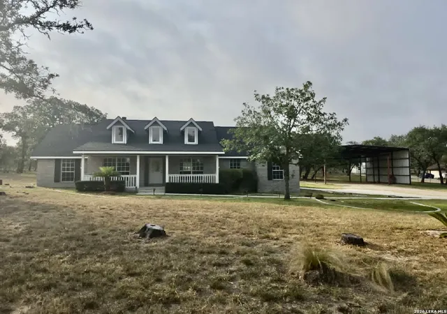2nd image of 123 Scenic Oak Dr, Floresville, TX 78114 | MLS# 2006164