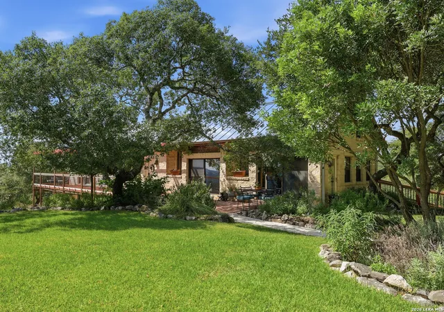 Photo 2 of Single family home for sale at 26315 Quail Grove Ln, Boerne, TX 78006 | MLS# 2006180 | Listing updated on 2026-09-14