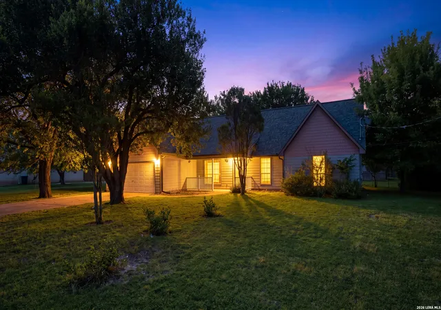 Photo 2 of Single family home for sale at 485 Pecan Falls, Canyon Lake, TX 78133 | MLS# 2006230 | Listing updated on 2026-09-19