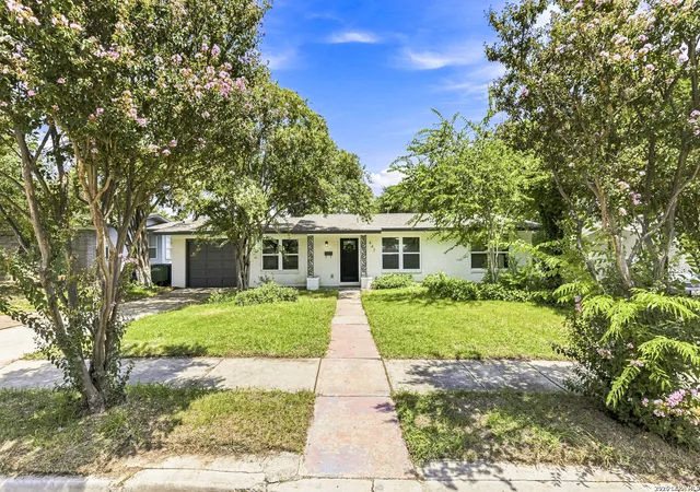 Photo 1 of Single family home for sale at 447 Senova Dr, San Antonio, TX 78216 | MLS# 2006299 | Listing updated on 2026-09-08