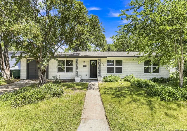 Photo 3 of Single family home for sale at 447 Senova Dr, San Antonio, TX 78216 | MLS# 2006299 | Listing updated on 2026-09-08