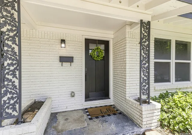 Photo 3 of Single family home for sale at 447 Senova Dr, San Antonio, TX 78216 | MLS# 2006299 | Listing updated on 2026-09-08