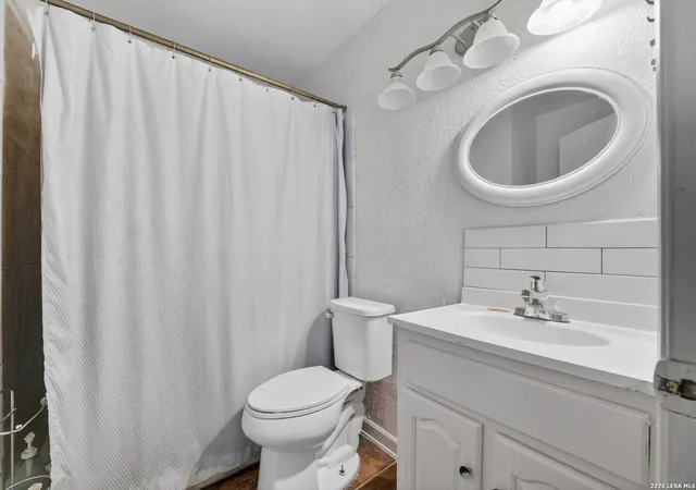 Photo 4 of Sale Pending at 166 Fair Vly, San Antonio, TX 78227 | MLS# 2006306 | Listing updated on 2026-08-27