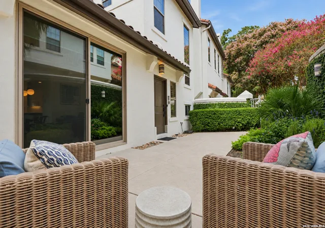 4th image of 208 Grandview #UNIT 5, Alamo Heights, TX 78209 | MLS# 2006316