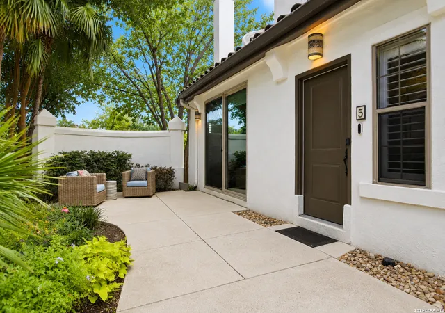 Condo for sale at 208 Grandview #UNIT 5, Alamo Heights, TX 78209 | MLS# 2006316 | Listing updated on 2026-10-10