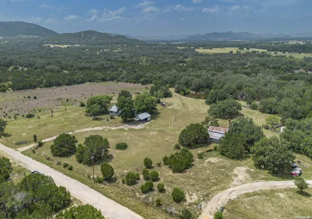 3rd image of 1628 County Road 357, Utopia, TX 78884 | MLS# 2006323