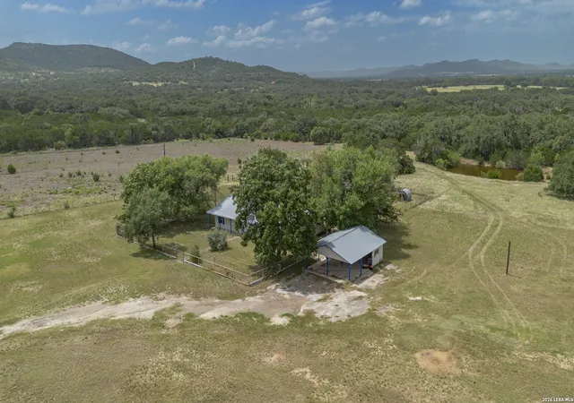 4th image of 1628 County Road 357, Utopia, TX 78884 | MLS# 2006323