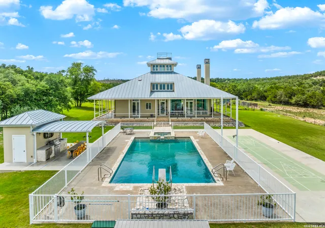 3rd image of 834 Northwood Hills Dr, Fredericksburg, TX 78624 | MLS# 2006331