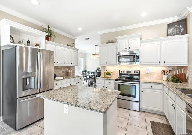 4th image of 13314 Galicia, Universal City, TX 78148 | MLS# 2006339
