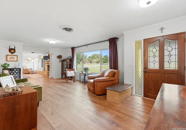 Photo 3 of Sale Pending at 136 Royal Oaks Loop, Kerrville, TX 78028 | MLS# 2006342 | Listing updated on 2026-09-18