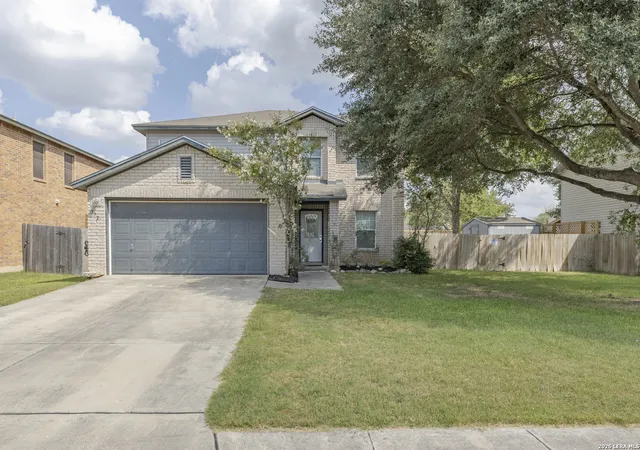 Photo 1 of Single family home for sale at 372 Copper Hill Dr, New Braunfels, TX 78130 | MLS# 2006343 | Listing updated on 2026-09-16