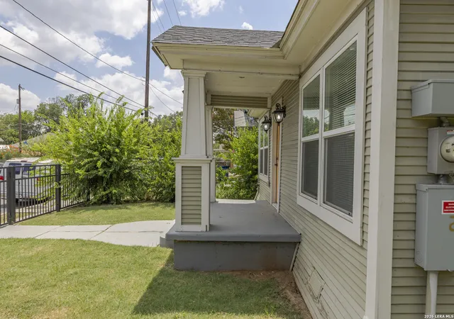Photo 3 of Multi family home for sale at 219 Finton, San Antonio, TX 78204 | MLS# 2006359 | Listing updated on 2026-08-17