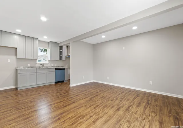 Photo 4 of Multi family home for sale at 219 Finton, San Antonio, TX 78204 | MLS# 2006359 | Listing updated on 2026-08-17