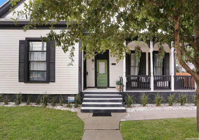Photo 1 of Single family home for sale at 1712 N Pine St, San Antonio, TX 78208 | MLS# 2006366 | Listing updated on 2026-08-19