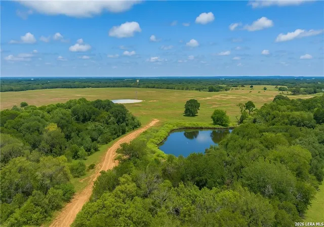 4th image of 4425 E Us Hwy 90, Seguin, TX 78155 | MLS# 2006382