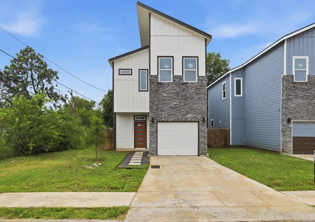 Photo 1 of Single family home for sale at 1611 S Gevers St #104, San Antonio, TX 78210 | MLS# 2006406 | Listing updated on 2026-08-17