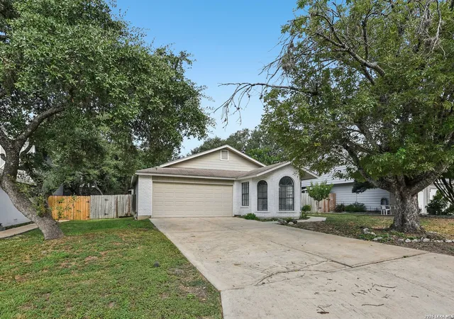 Photo 3 of Single family home for sale at 7411 Windbridge, San Antonio, TX 78250 | MLS# 2006413 | Listing updated on 2026-09-18