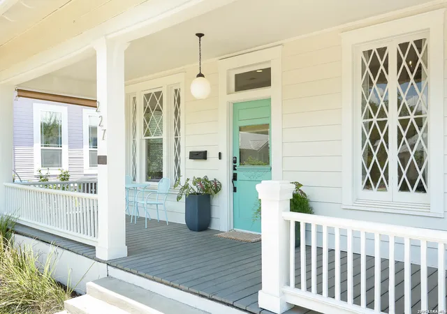 Photo 1 of Single family home for sale at 227 Florida St, San Antonio, TX 78210 | MLS# 2006425 | Listing updated on 2026-08-19