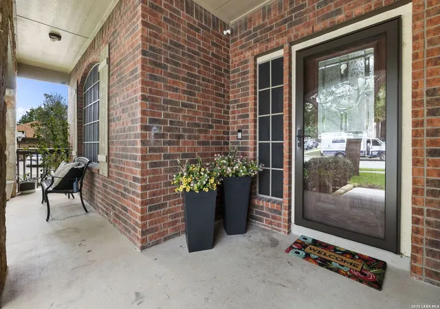 2nd image of 201 Kensington Dr, Cibolo, TX 78108 | MLS# 2006437