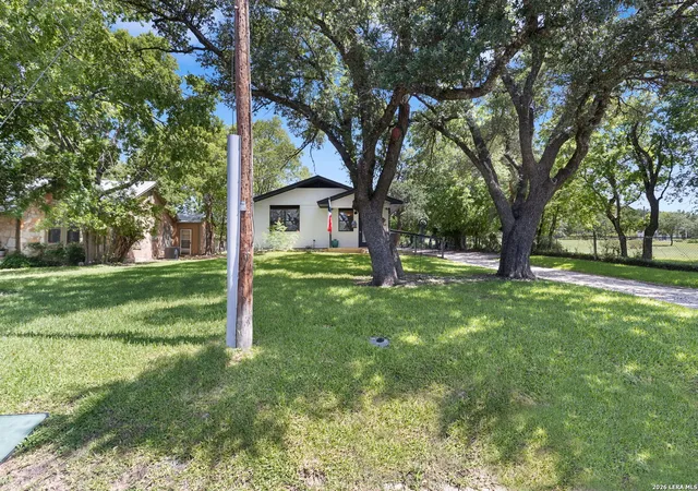 2nd image of 500 Cross Mountain Dr, Fredericksburg, TX 78624 | MLS# 2006452
