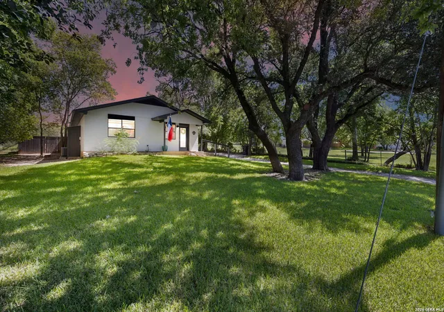 3rd image of 500 Cross Mountain Dr, Fredericksburg, TX 78624 | MLS# 2006452