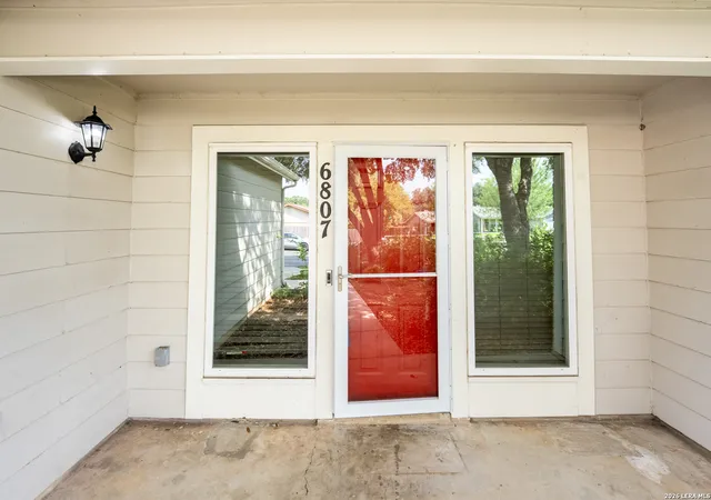 Photo 3 of Single family home for sale at 6807 Timberhill, Leon Valley, TX 78238 | MLS# 2006454 | Listing updated on 2026-09-21