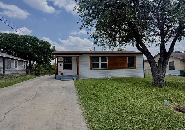 Photo 3 of Single family home for sale at 1026 Nw 36th, San Antonio, TX 78228 | MLS# 2006475 | Listing updated on 2026-08-17