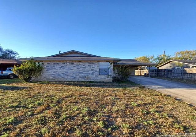 Photo 2 of Single family home for sale at 1549 Lorelei Ln, New Braunfels, TX 78130 | MLS# 2006520 | Listing updated on 2026-08-17