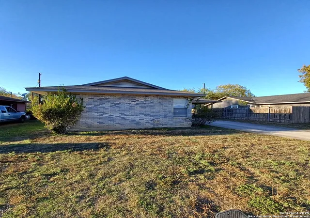 Photo 3 of Single family home for sale at 1549 Lorelei Ln, New Braunfels, TX 78130 | MLS# 2006520 | Listing updated on 2026-08-17
