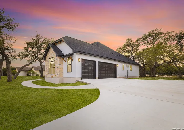 3rd image of 220 Toucan Dr, Spring Branch, TX 78070 | MLS# 2006526