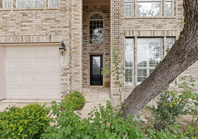 Photo 3 of Single family home for sale at 17206 Sendero Fls, San Antonio, TX 78232 | MLS# 2006537 | Listing updated on 2026-09-22