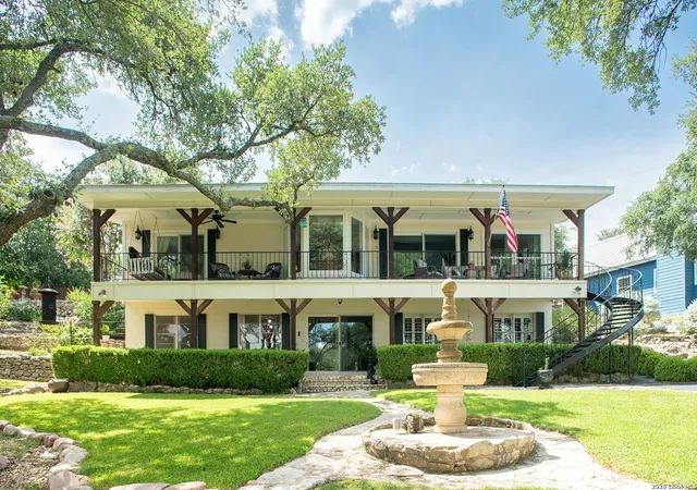 Photo 1 of Single family home for sale at 1558 Trail Ridge Dr, Canyon Lake, TX 78133 | MLS# 2006555 | Listing updated on 2026-09-01