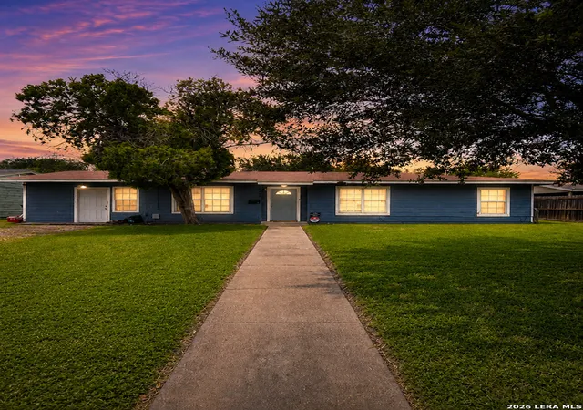 2nd image of 1015 E Randall, Beeville, TX 78102 | MLS# 2006569