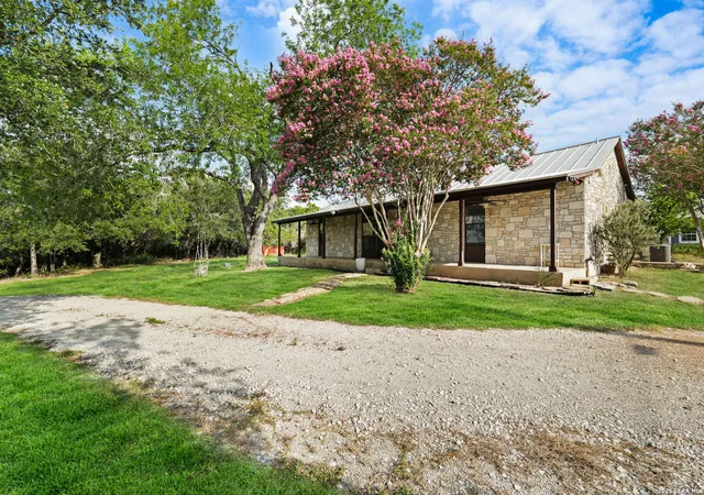 4th image of 3045 Rimrock, Spring Branch, TX 78070 | MLS# 2006578