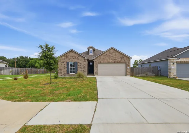 2nd image of 426 Axis, Cibolo, TX 78108 | MLS# 2006581