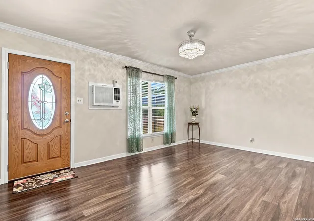 Photo 3 of Sale Pending at 131 Willee Dr, San Antonio, TX 78228 | MLS# 2006633 | Listing updated on 2026-08-17