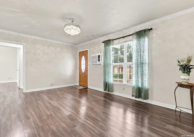 Photo 4 of Sale Pending at 131 Willee Dr, San Antonio, TX 78228 | MLS# 2006633 | Listing updated on 2026-08-17