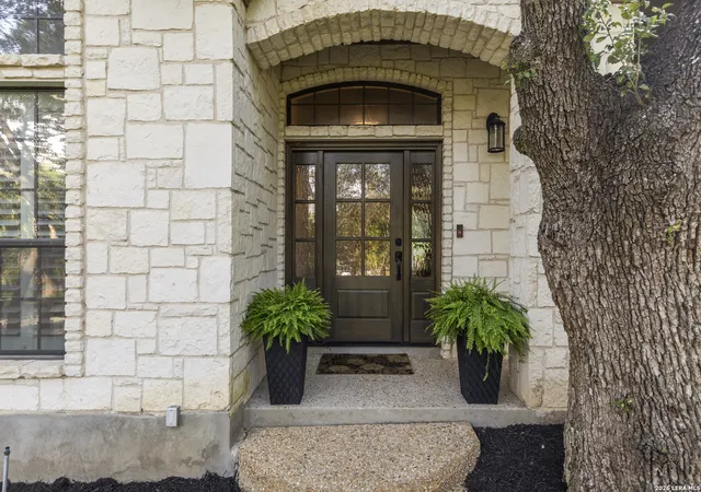 Photo 3 of Single family home for sale at 29357 Raintree Rdg, Boerne, TX 78015 | MLS# 2006654 | Listing updated on 2026-09-11